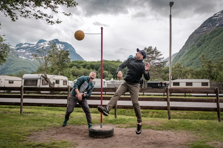 Best Tetherball Set: Reviews, Buying Guide and FAQs 2023